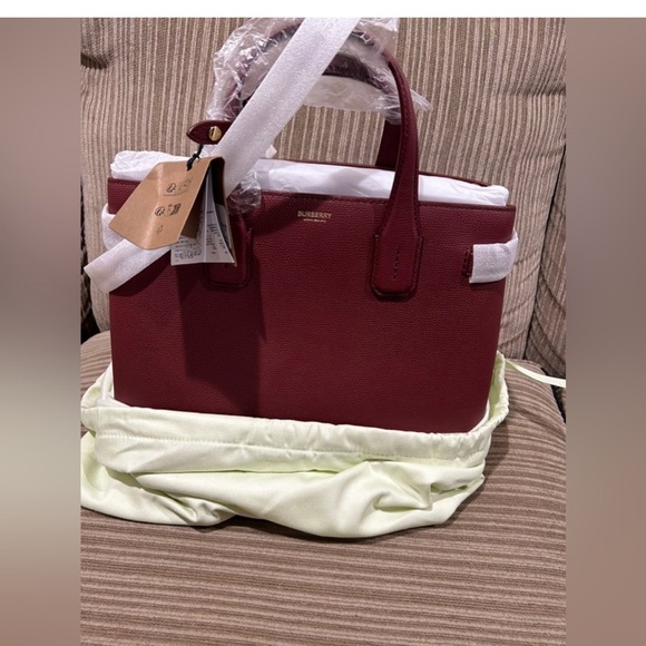 NWT Burberry banner bag merlot - Picture 1 of 5